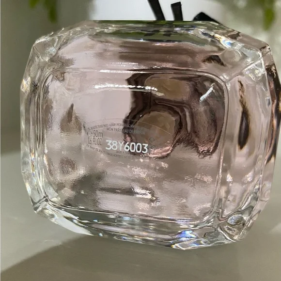 Yves Saint Laurent Mon Paris - Picture 3 of 4